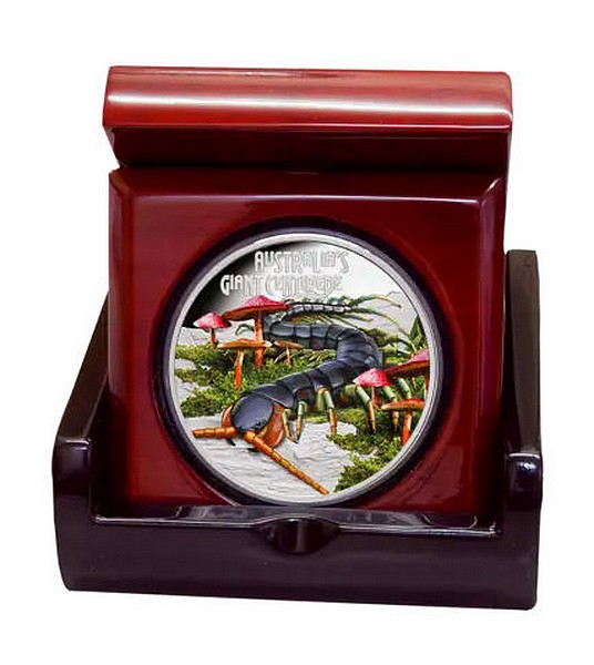 SMRTÍCÍ A NEBEZPEČNÝ OBŘÍ STONOŽKA coin Deadly and Dangerous Giant Centipede – 1 oz stříbrná mince
